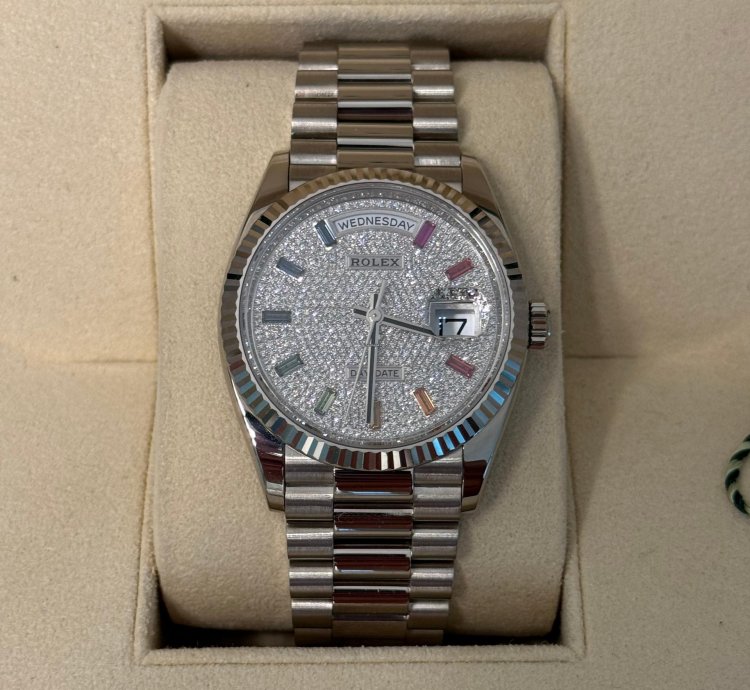 Rolex Day-date 36 Mint 2020 Day-date 36 Rainbow Crayola Pave Diamond Dial