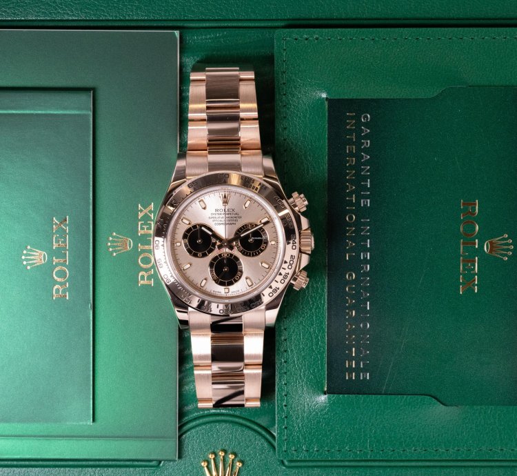 Rolex Daytona 18kt Everose Sundust Dial Box And Papers 2021 116505