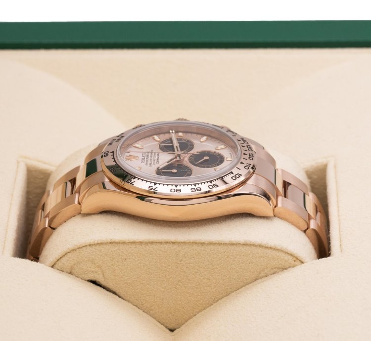 Rolex Daytona 18kt Everose Sundust Dial Box And Papers 2021 116505