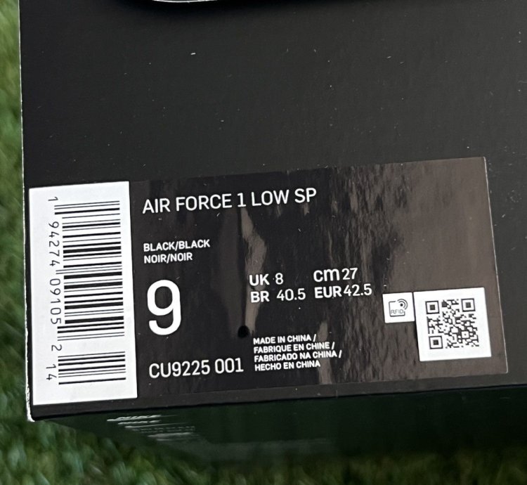 Supreme Nike Air Force 1 Black Size 9 Brand New