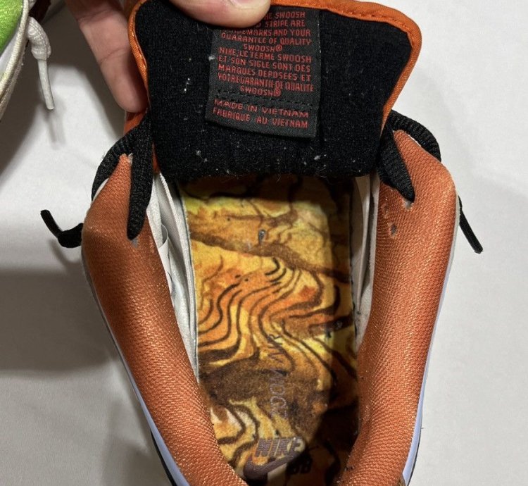 Nike Sb Dunk Low Street Hawker 2021