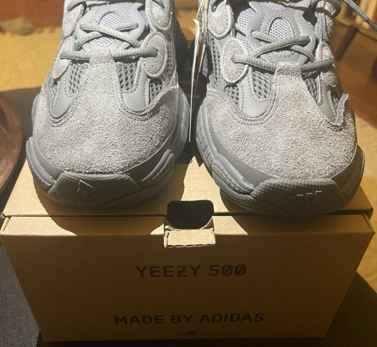 8 5 Grainte Yeezy 500
