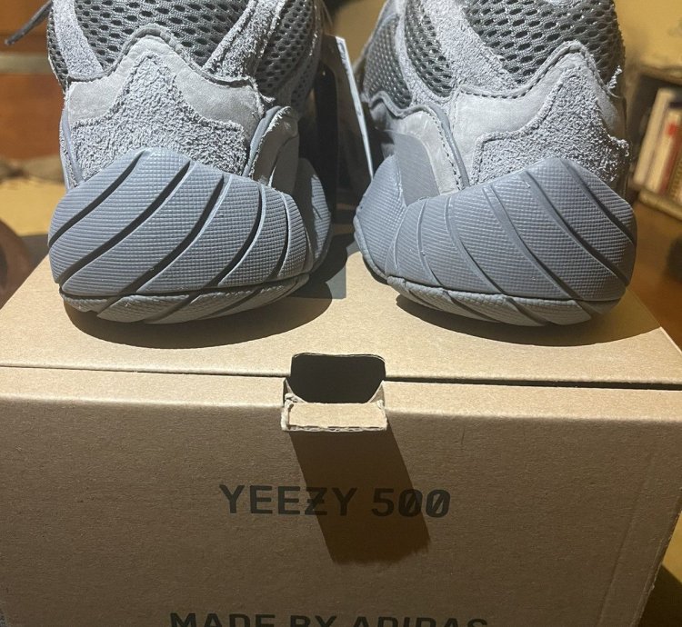 8 5 Grainte Yeezy 500