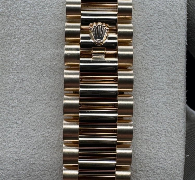 Rolex Day-date 36 Mother Of Pearl Diamond Dial Unworn