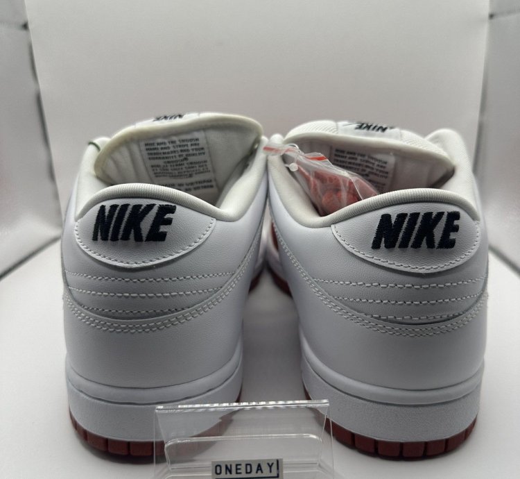 Nike Sb Dunk Low Supreme Jewel Swoosh