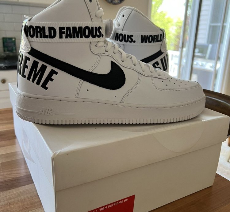 Supreme Nike Air Force 1 High World Famous White