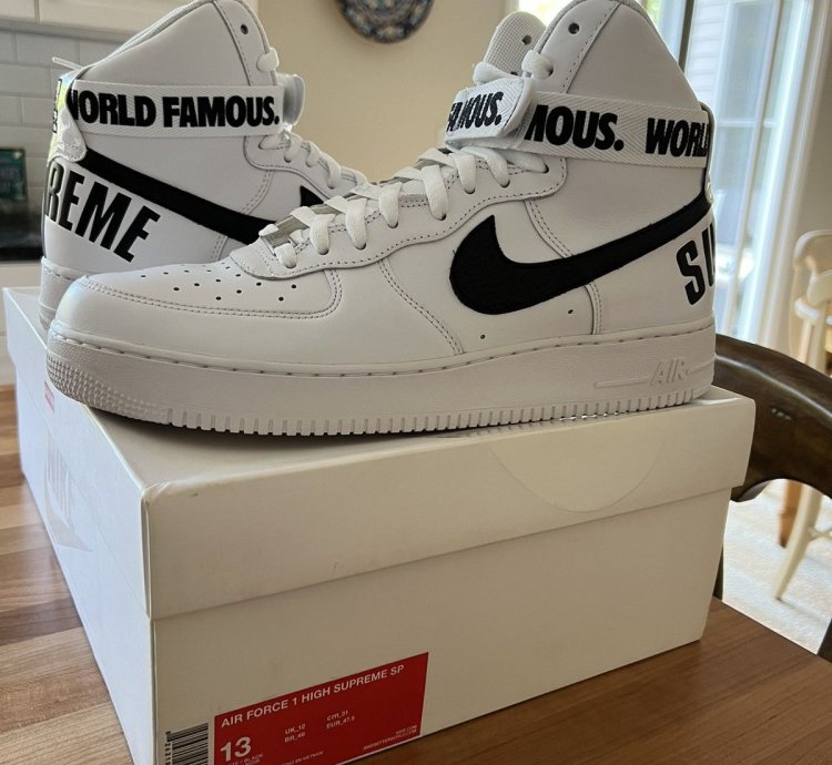Supreme Nike Air Force 1 High World Famous White
