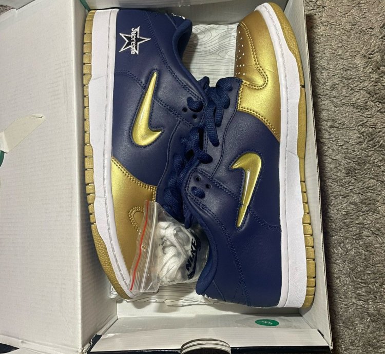 Nike Sb Dunk Low Supreme Jewel Swoosh Gold