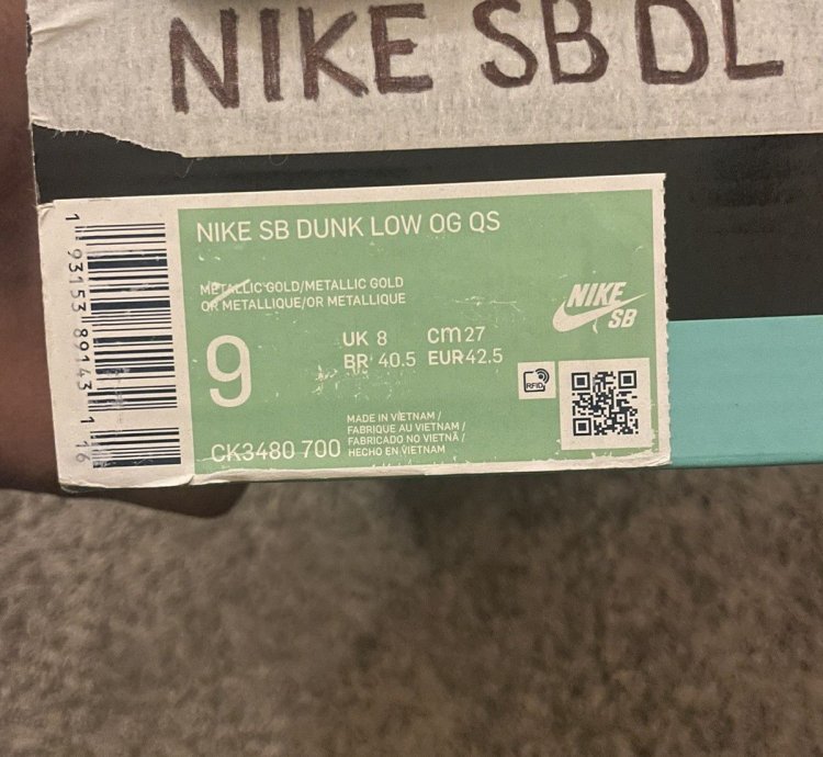 Nike Sb Dunk Low Supreme Jewel Swoosh Gold