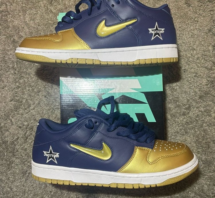 Nike Sb Dunk Low Supreme Jewel Swoosh Gold