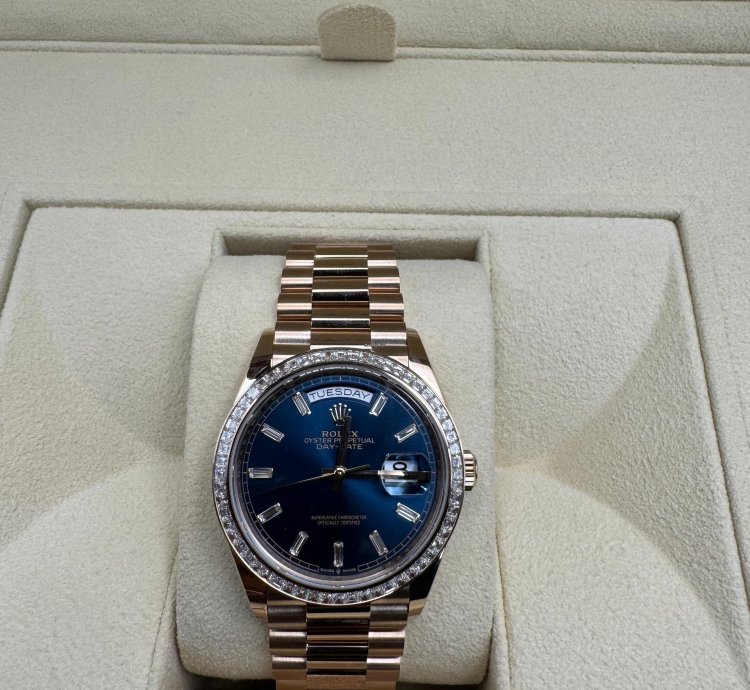 Rolex Day-date 36 New 128395tbr Blue Full Set Xl Jewelry Box Papers And Tags