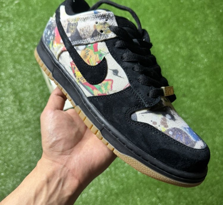 Nike Sb Dunk Low Supreme Rammellzee