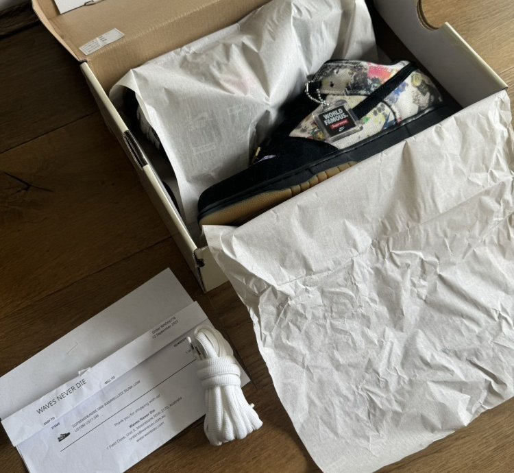 Nike Sb Dunk Low Supreme Rammellzee