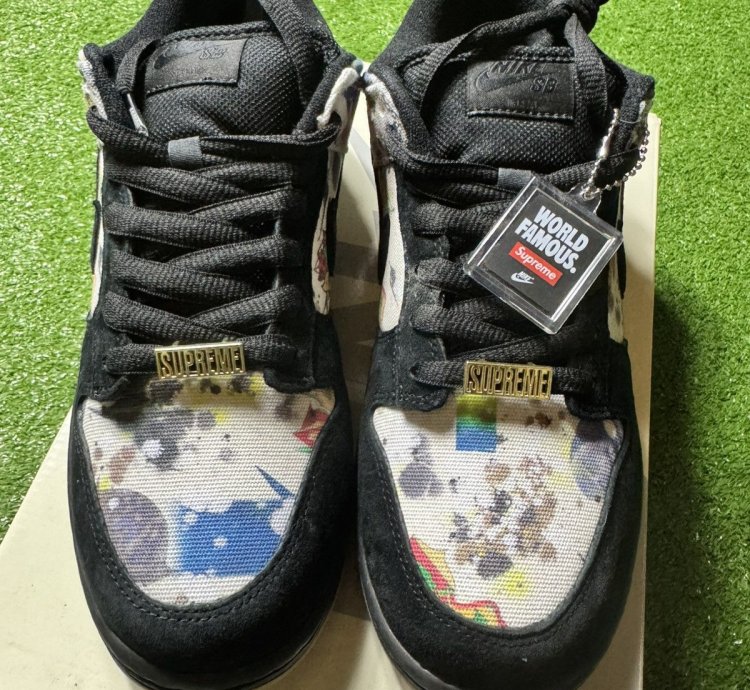 Nike Sb Dunk Low Supreme Rammellzee