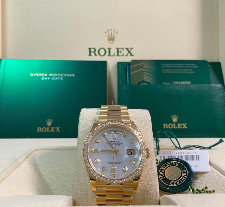 Rolex Day-date 36 New 2022 Unworn Day-date 36 Yellow Gold Mother-of-pearl Diamond Dial Diamond Bezel