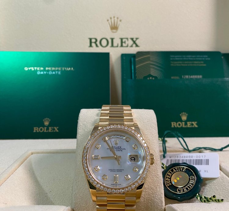 Rolex Day-date 36 New 2022 Unworn Day-date 36 Yellow Gold Mother-of-pearl Diamond Dial Diamond Bezel
