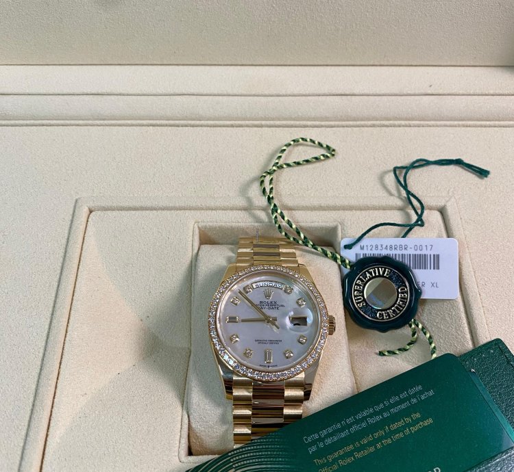 Rolex Day-date 36 New 2022 Unworn Day-date 36 Yellow Gold Mother-of-pearl Diamond Dial Diamond Bezel