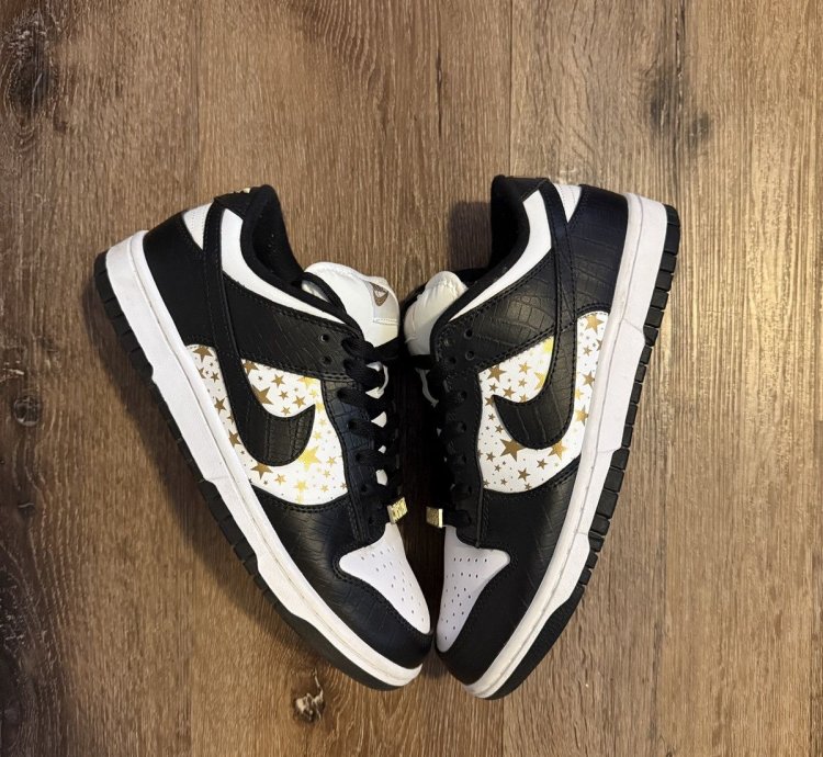 Nike Sb Dunk Low Supreme Stars Black