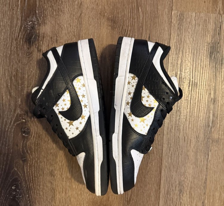Nike Sb Dunk Low Supreme Stars Black
