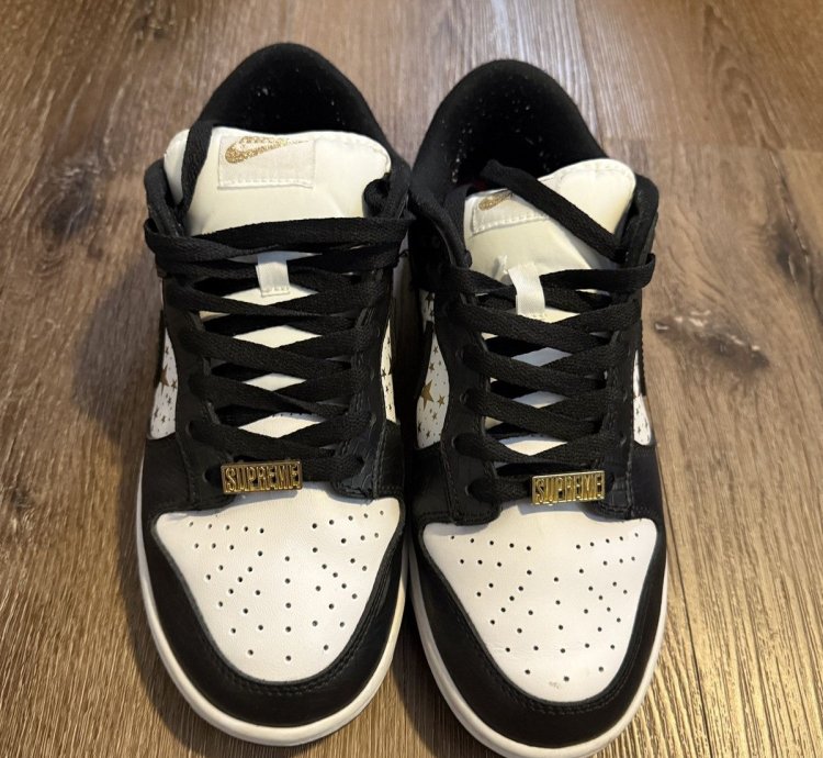 Nike Sb Dunk Low Supreme Stars Black