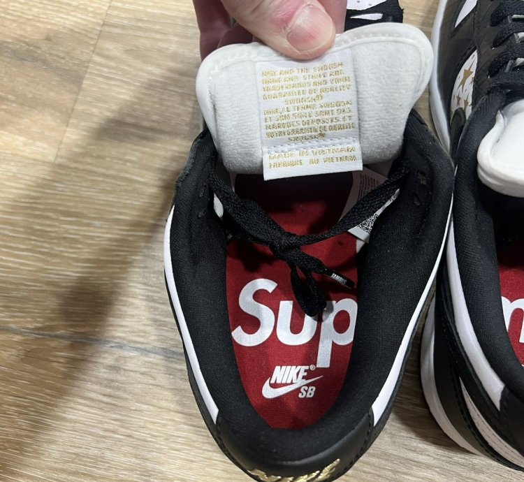 Nike Sb Dunk Low Supreme Stars Black