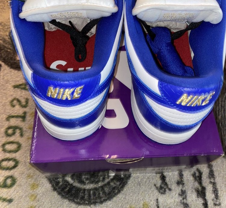 Nike Sb Dunk Low Supreme Stars Hyper Royal 2021