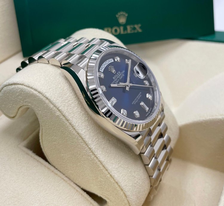 Rolex Day-date 36 New Day-date 36mm 128239 Fluted Bezel Blue Ombre Diamond Dial Presidential Band