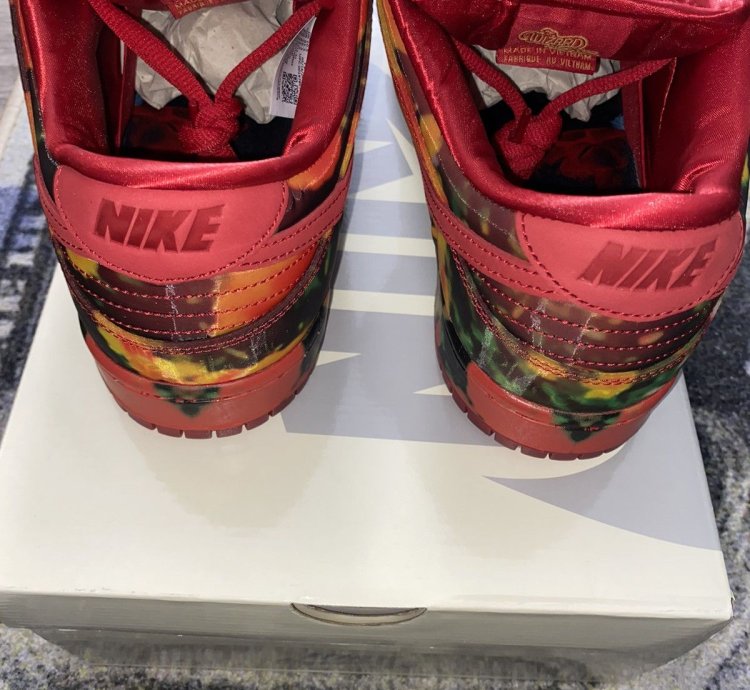 Nike Sb Dunk Low The Wizard Of Oz Poppy Field