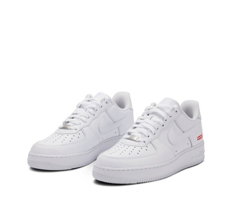 Supreme Nike Air Force 1 Low Sneakers2