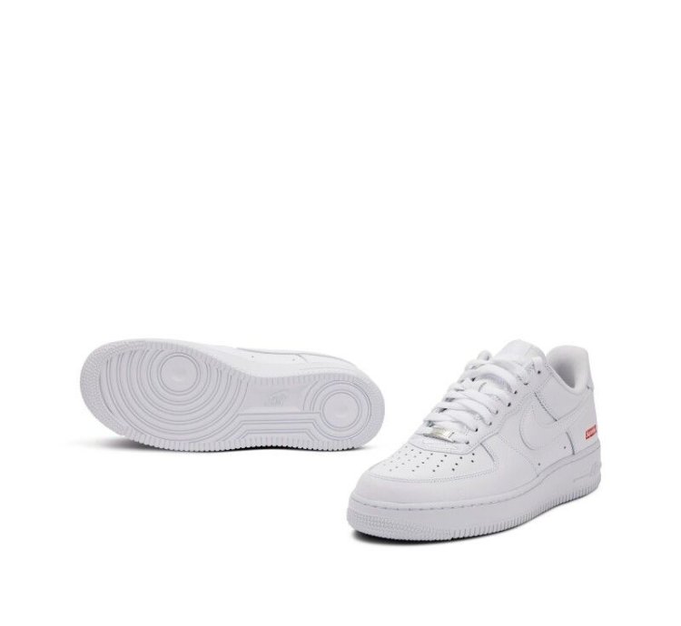 Supreme Nike Air Force 1 Low Sneakers2