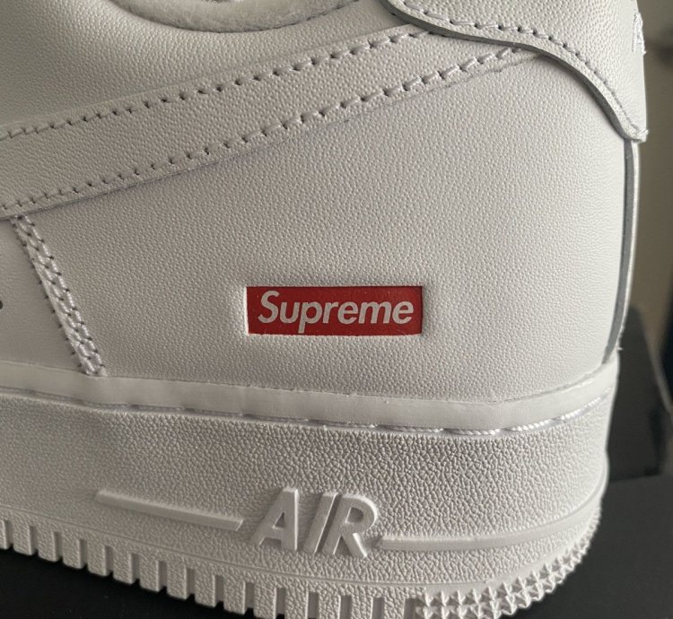 Supreme Nike Air Force 1 Low Sp - White