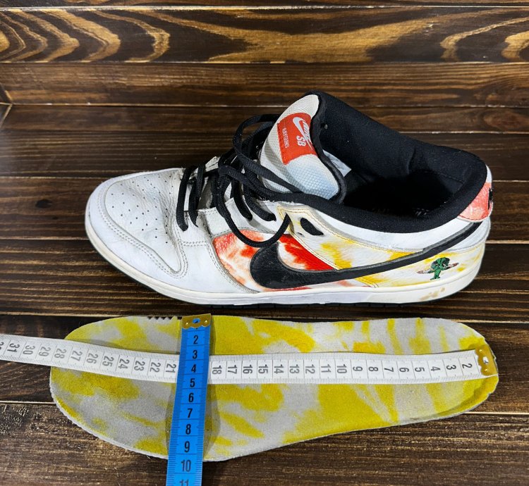 Nike Sb Dunk Low Tie-dye Raygun - White Men Sneakers