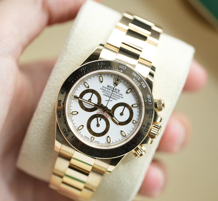 Rolex Daytona 2019 Yellow Gold Daytona Factory White Dial Unworn 116508 Box And Papers