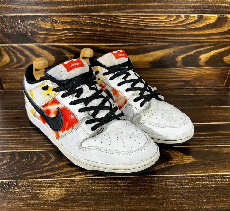 Nike Sb Dunk Low Tie-dye Raygun - White Men Sneakers