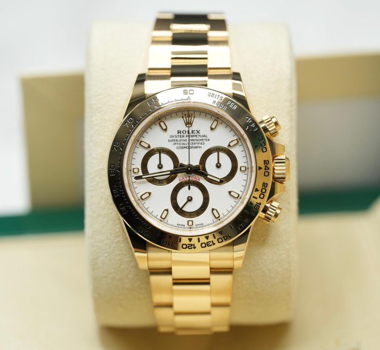 Rolex Daytona 2019 Yellow Gold Daytona Factory White Dial Unworn 116508 Box And Papers