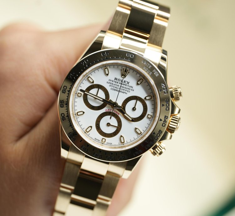 Rolex Daytona 2019 Yellow Gold Daytona Factory White Dial Unworn 116508 Box And Papers