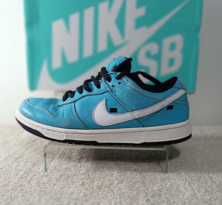 Nike Sb Dunk Low Tokyo Blue Taxi Taxi