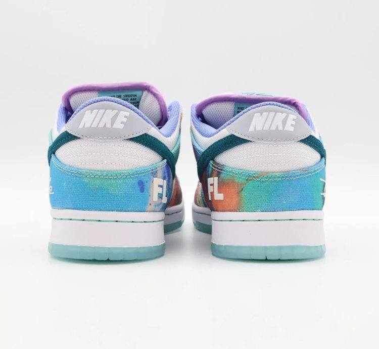 Hf6061-400 Futura Nike Sb Dunk Low White And Geode Teal