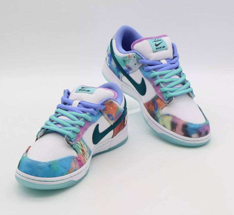 Hf6061-400 Futura Nike Sb Dunk Low White And Geode Teal