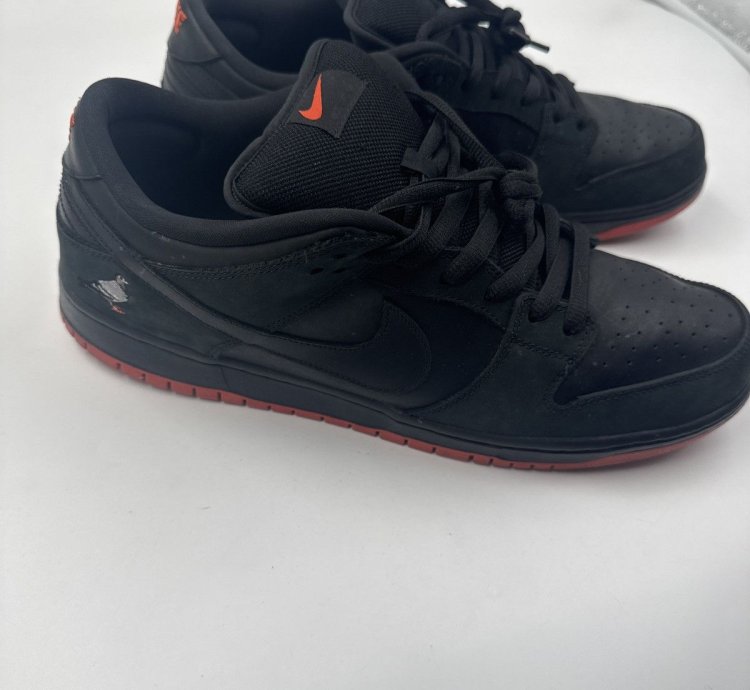 Nike Sb Dunk Low Trd Qs Black Pigeon Sneakers