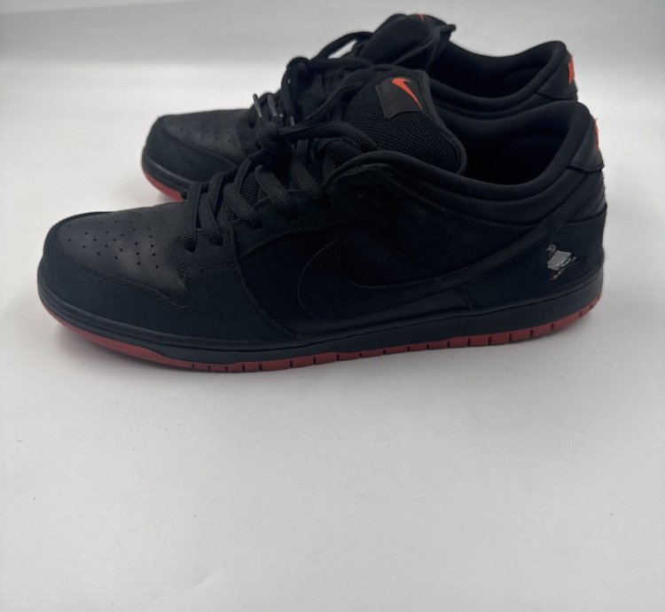 Nike Sb Dunk Low Trd Qs Black Pigeon Sneakers