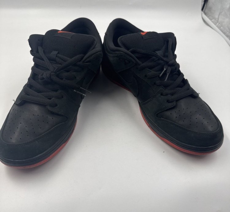 Nike Sb Dunk Low Trd Qs Black Pigeon Sneakers
