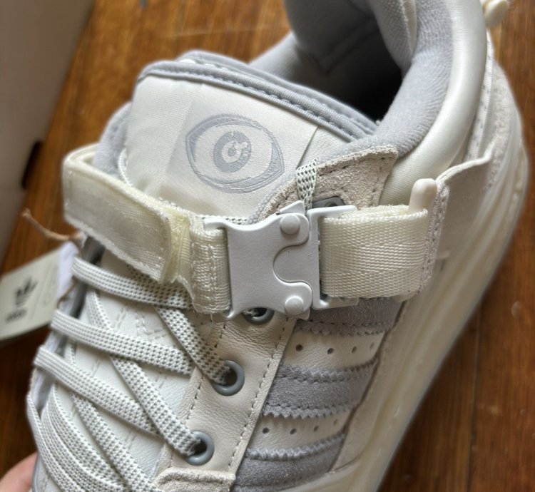 Adidas Bad Bunny Last Forum