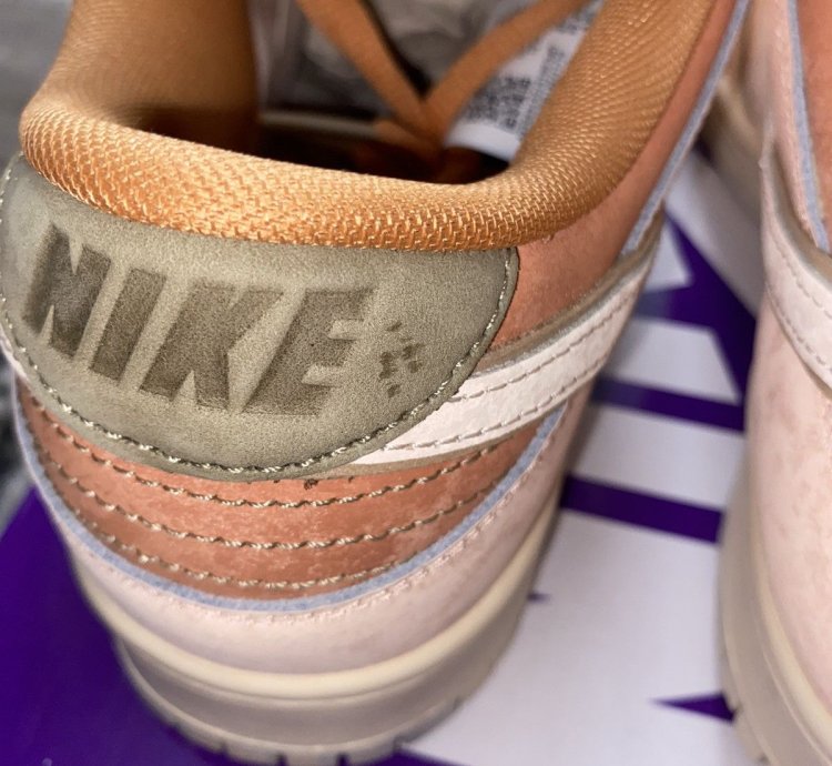 Nike Sb Dunk Low Trocadero Gardens