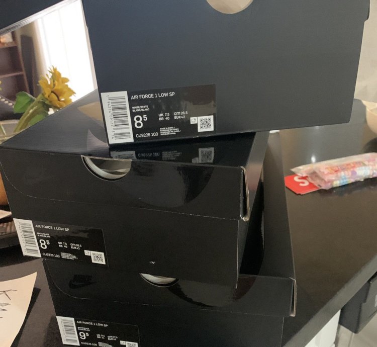 Supreme Nike Air Force 1 Low White Sizes 8 5 9 5