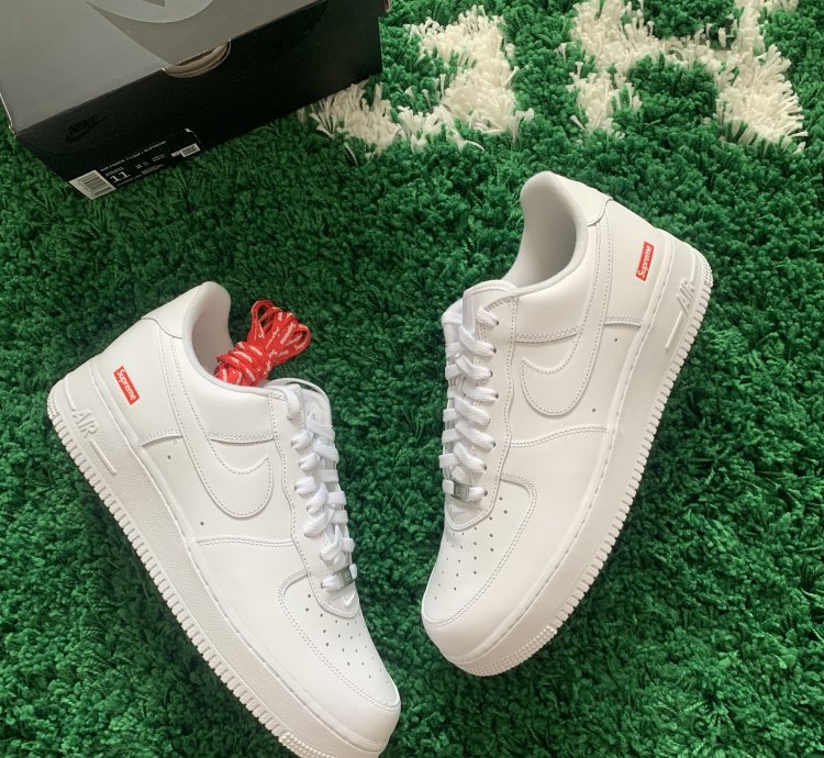 Supreme Nike Air Force 1 One Low White Size 11 New