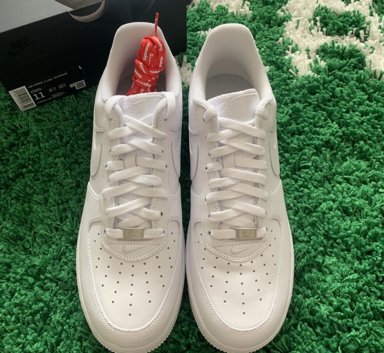Supreme Nike Air Force 1 One Low White Size 11 New