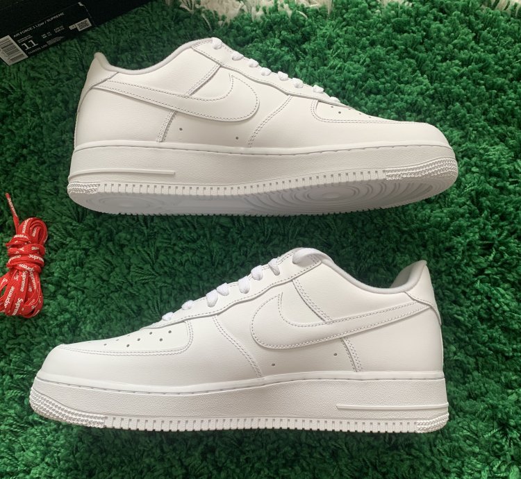 Supreme Nike Air Force 1 One Low White Size 11 New