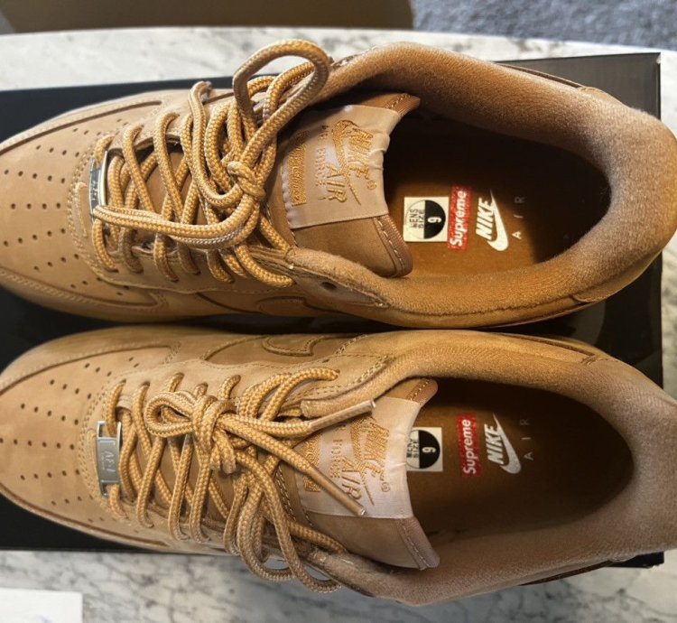 Supreme Nike Air Force 1 Sp