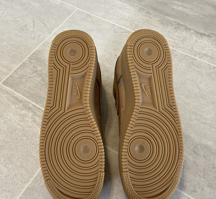 Supreme Nike Air Force One Wheat